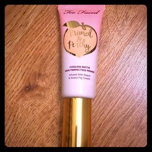 ⭐️Too Faced Primed & Peachy Cooling Matte Primer